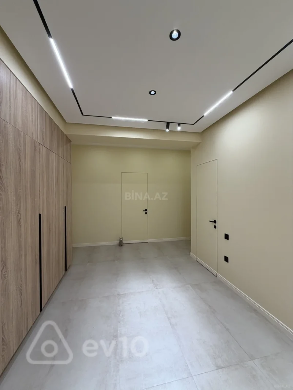 Kirayə verilir 4 otaqlı yeni tikili 220 m²