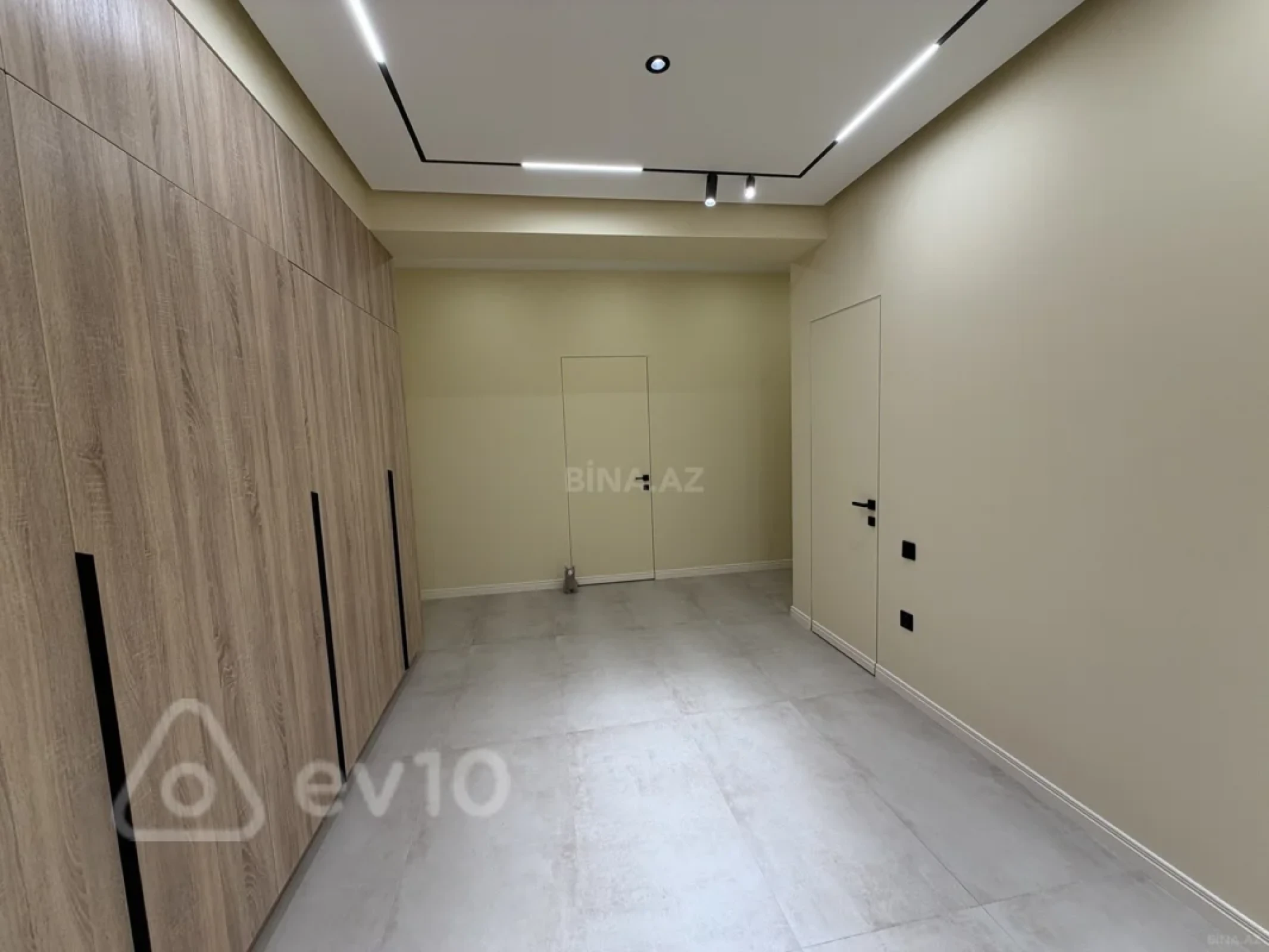 Kirayə verilir 4 otaqlı yeni tikili 220 m²