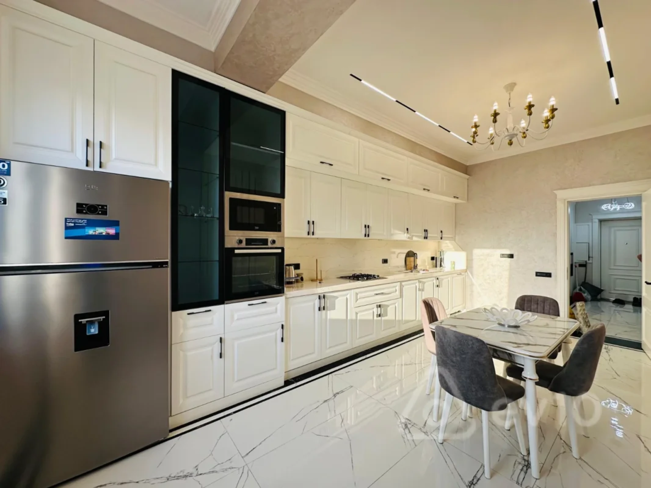 Kirayə verilir 3 otaqlı yeni tikili 170 m²