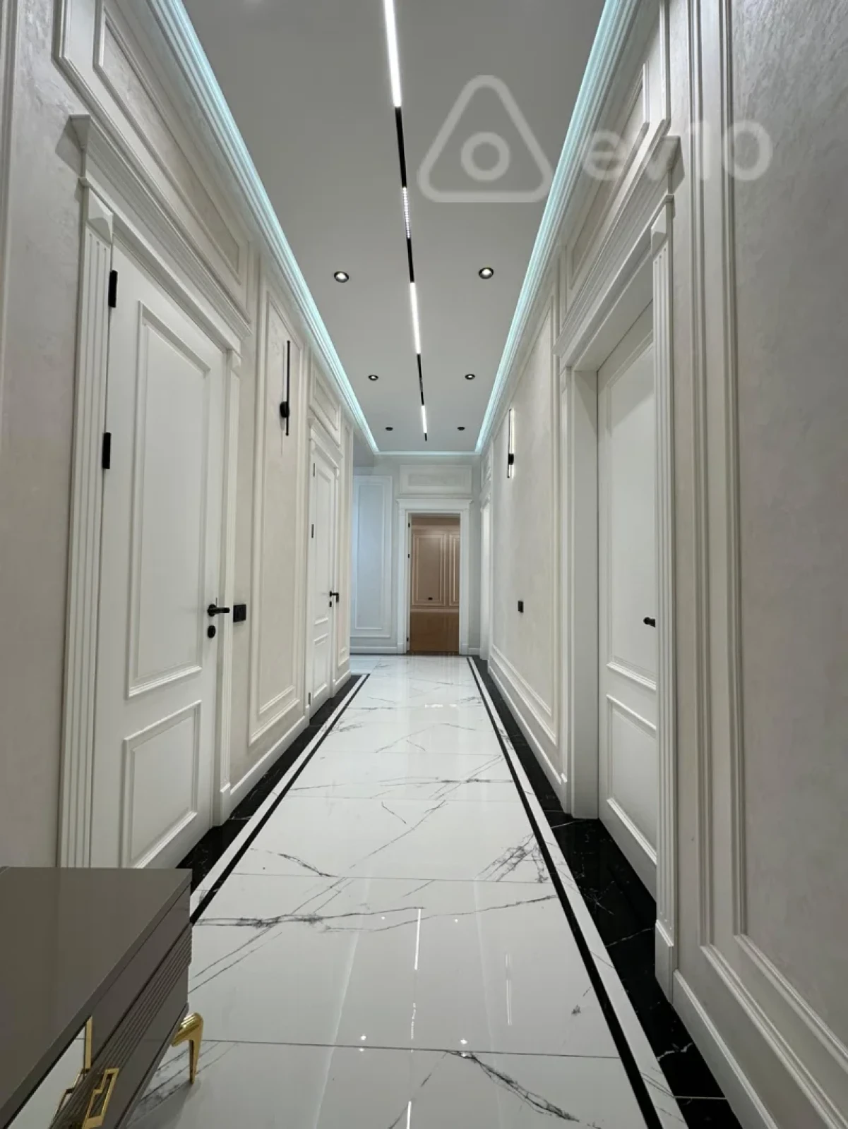 Kirayə verilir 3 otaqlı yeni tikili 170 m²