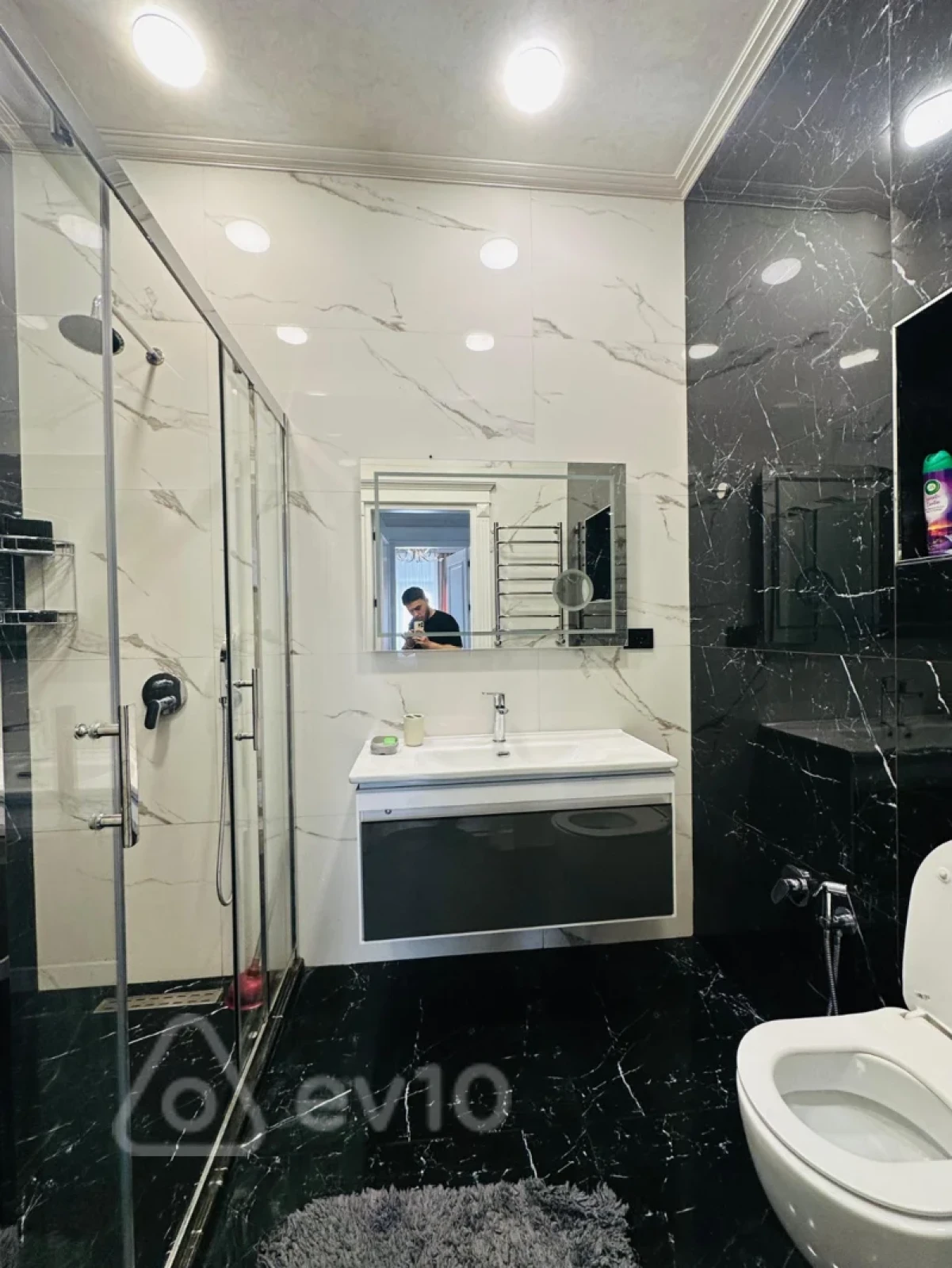 Kirayə verilir 3 otaqlı yeni tikili 170 m²