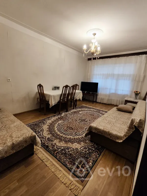 Satılır 3 otaqlı köhnə tikili 85 m²