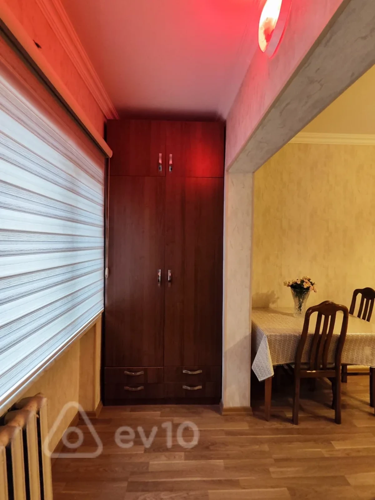 Satılır 3 otaqlı köhnə tikili 85 m²
