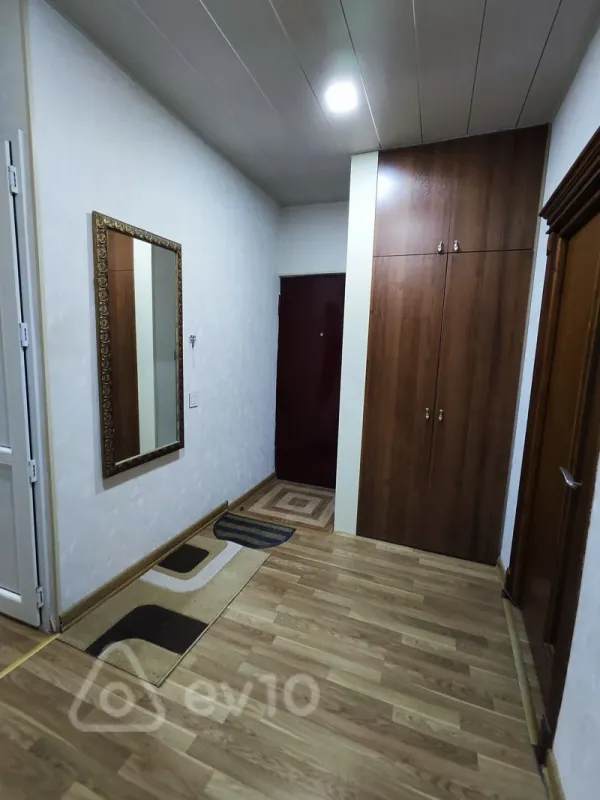 Satılır 3 otaqlı köhnə tikili 85 m²