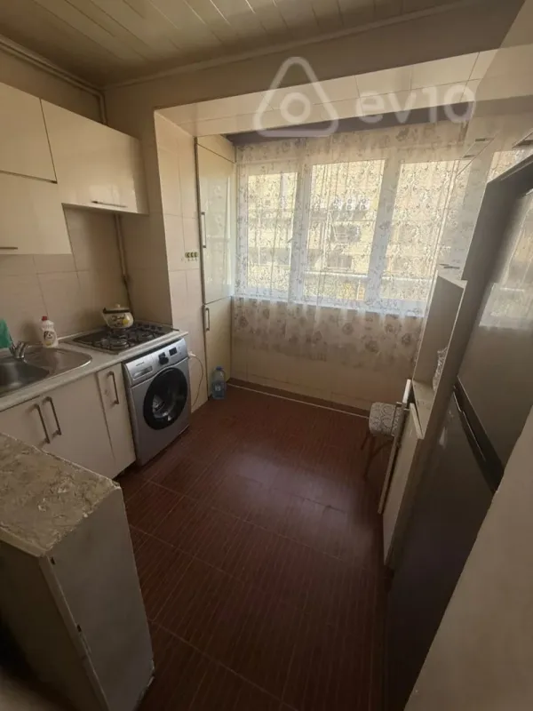 Kirayə verilir 3 otaqlı yeni tikili 55 m²