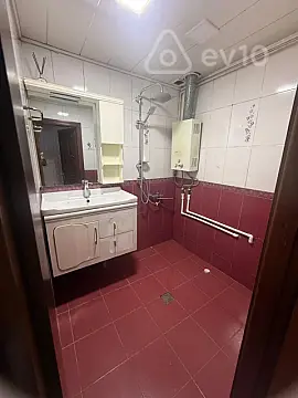 Kirayə verilir 3 otaqlı yeni tikili 55 m²