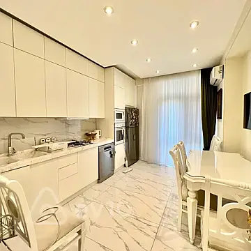 Kirayə verilir 2 otaqlı yeni tikili 85 m²