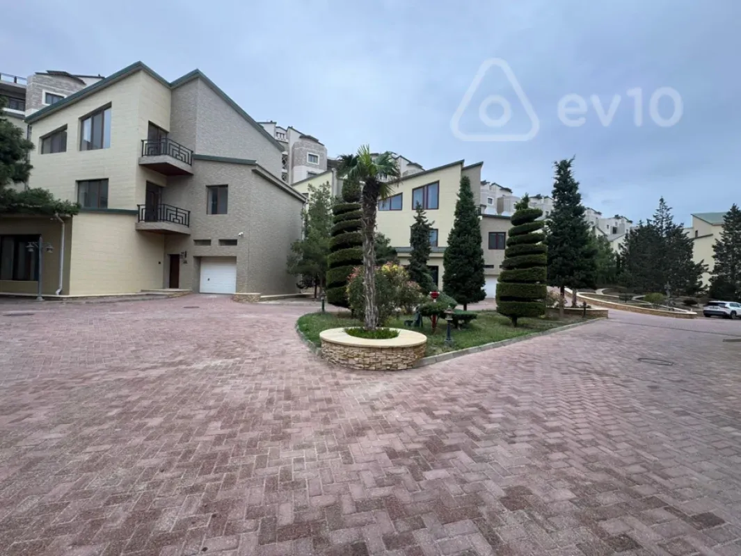 Kirayə verilir 3 otaqlı yeni tikili 160 m²