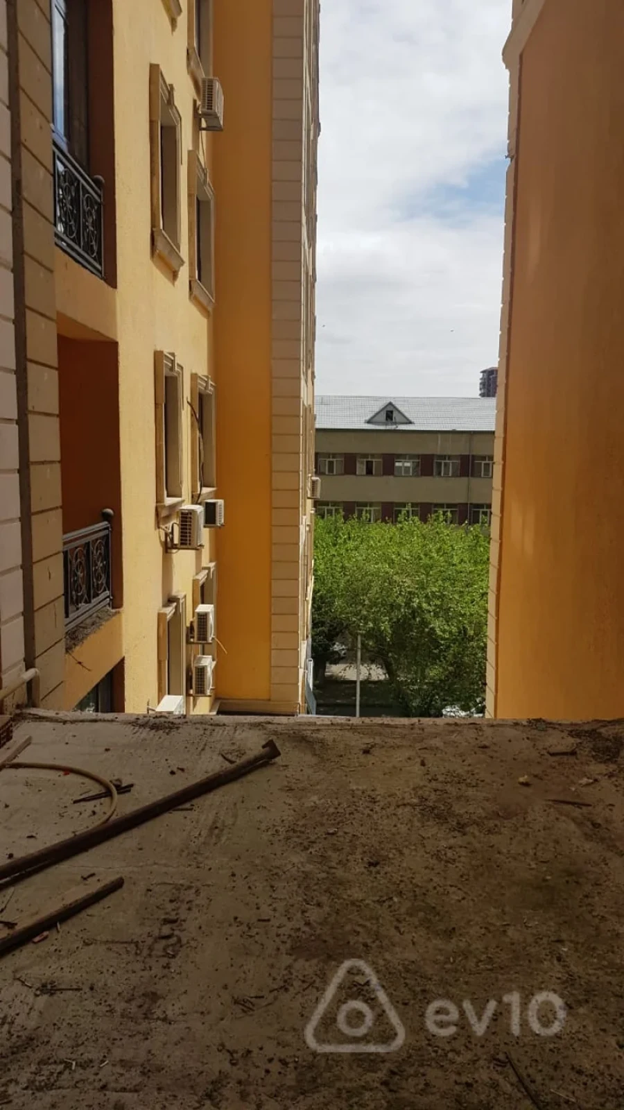 Satılır 1 otaqlı yeni tikili 73 m²