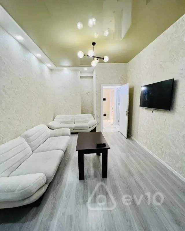 Kirayə verilir 2 otaqlı yeni tikili 55 m²