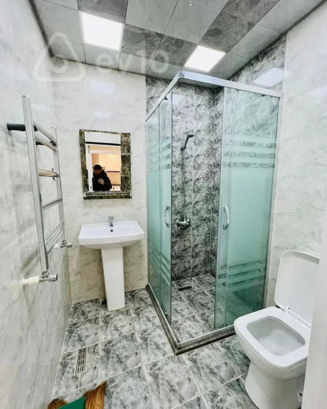 Kirayə verilir 2 otaqlı yeni tikili 55 m²