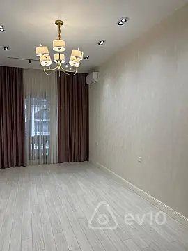 Satılır 3 otaqlı yeni tikili 110 m²