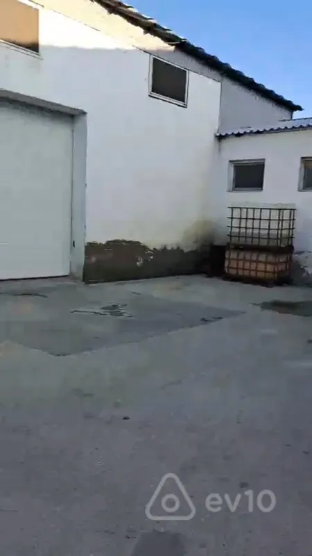 Kirayə verilir mənzil 1000 m²