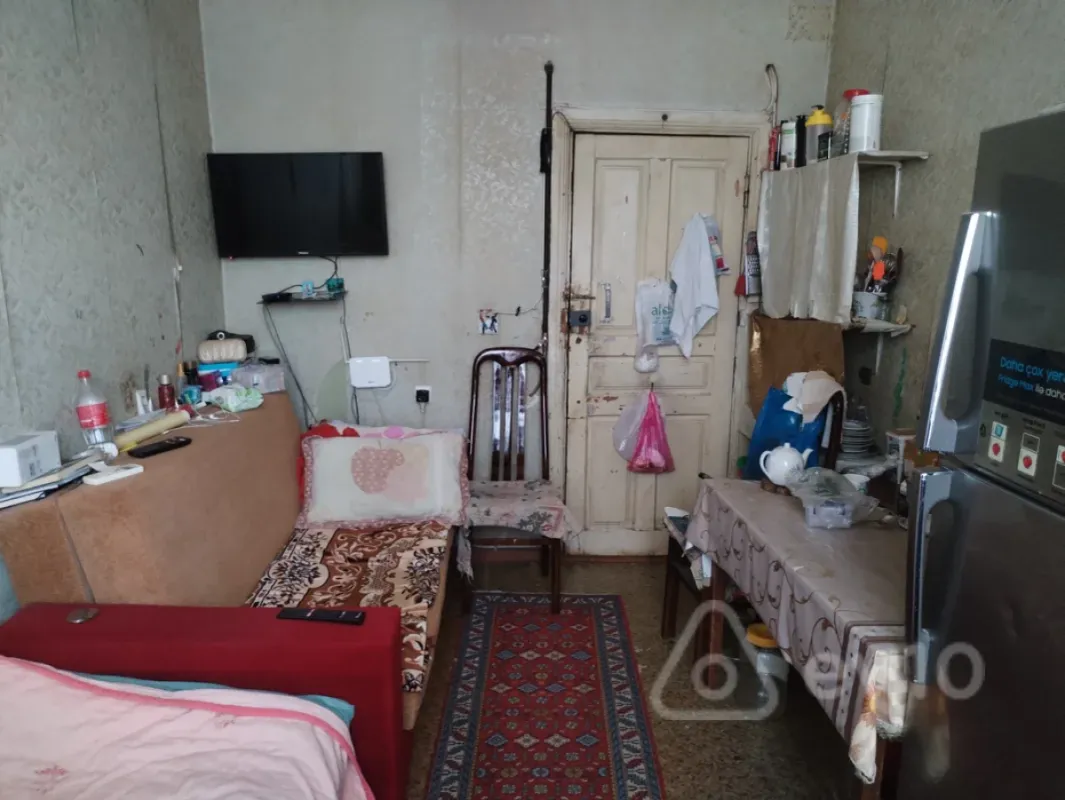 Satılır 1 otaqlı köhnə tikili 11 m²