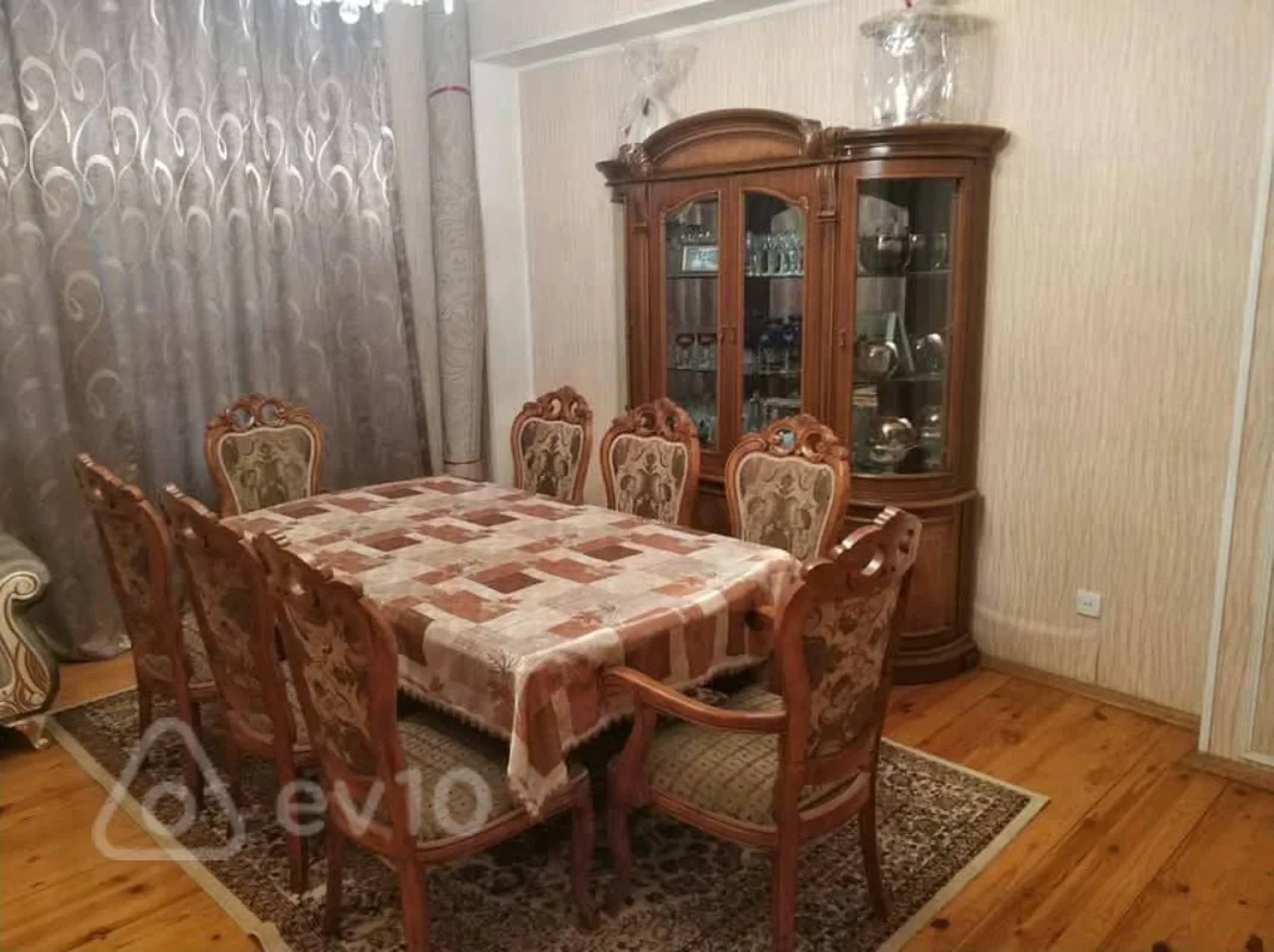 Kirayə verilir 3 otaqlı yeni tikili 123 m²