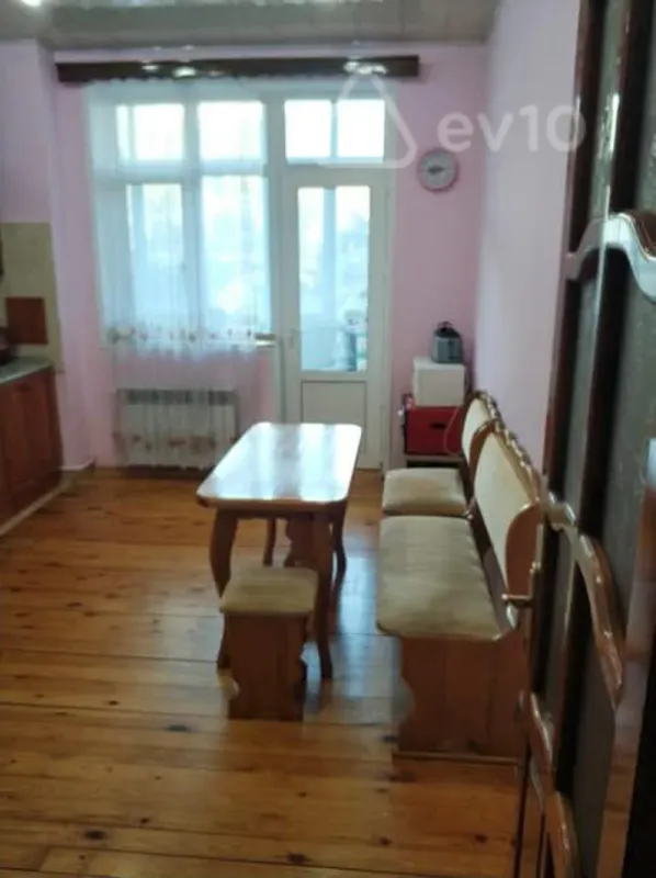 Kirayə verilir 3 otaqlı yeni tikili 123 m²