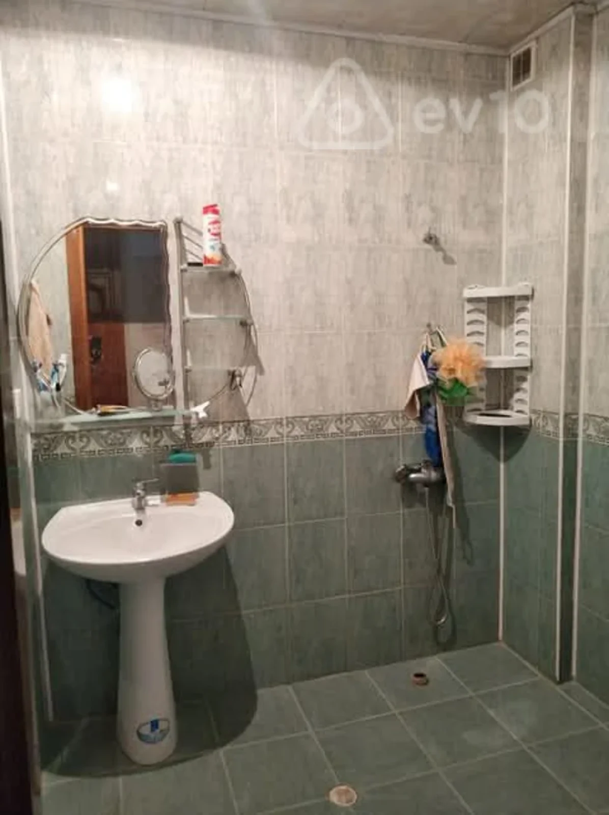 Kirayə verilir 3 otaqlı yeni tikili 123 m²