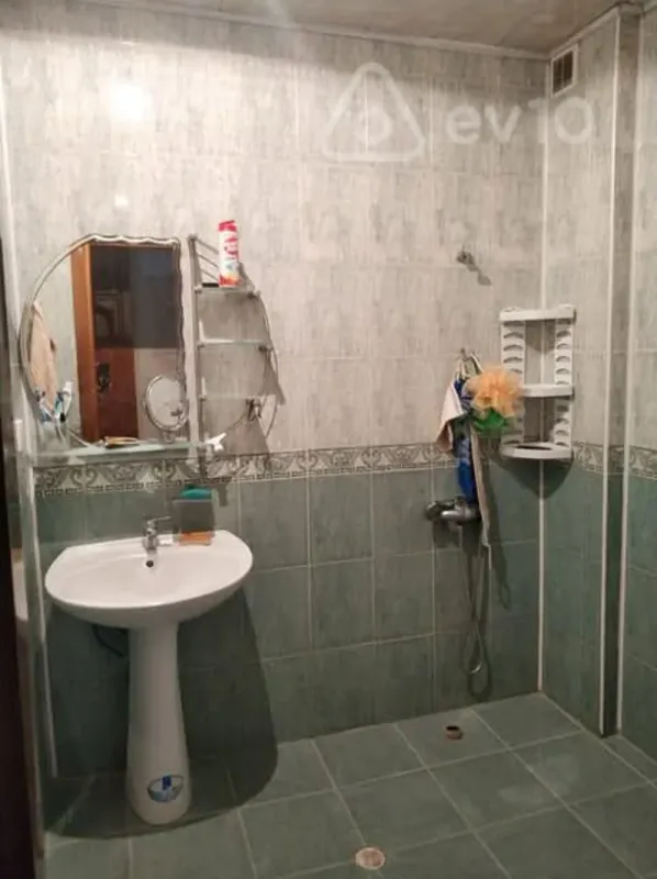 Kirayə verilir 3 otaqlı yeni tikili 123 m²