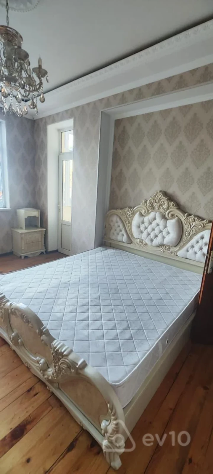 Kirayə verilir 3 otaqlı yeni tikili 123 m²