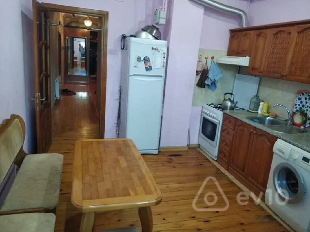 Kirayə verilir 3 otaqlı yeni tikili 123 m²