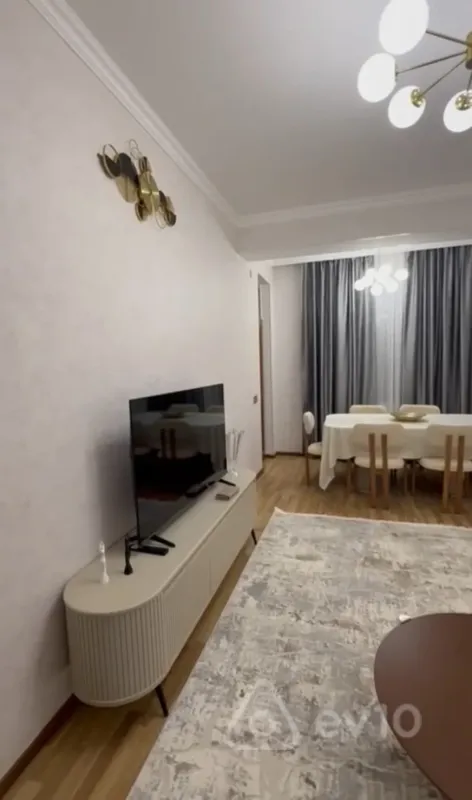 Satılır 2 otaqlı yeni tikili 60 m²