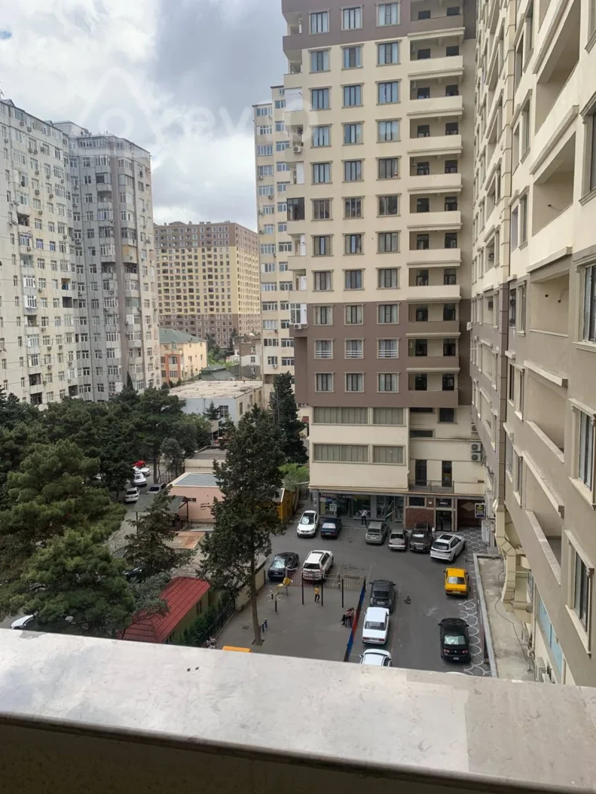 Satılır 2 otaqlı yeni tikili 60 m²