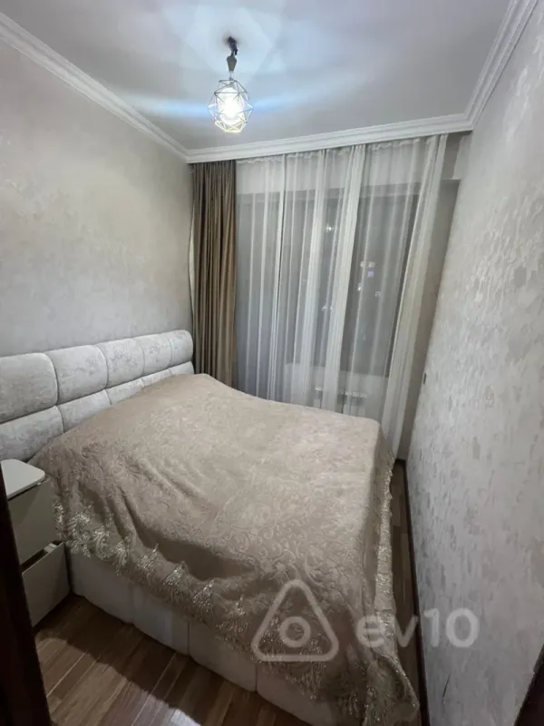 Satılır 2 otaqlı yeni tikili 60 m²