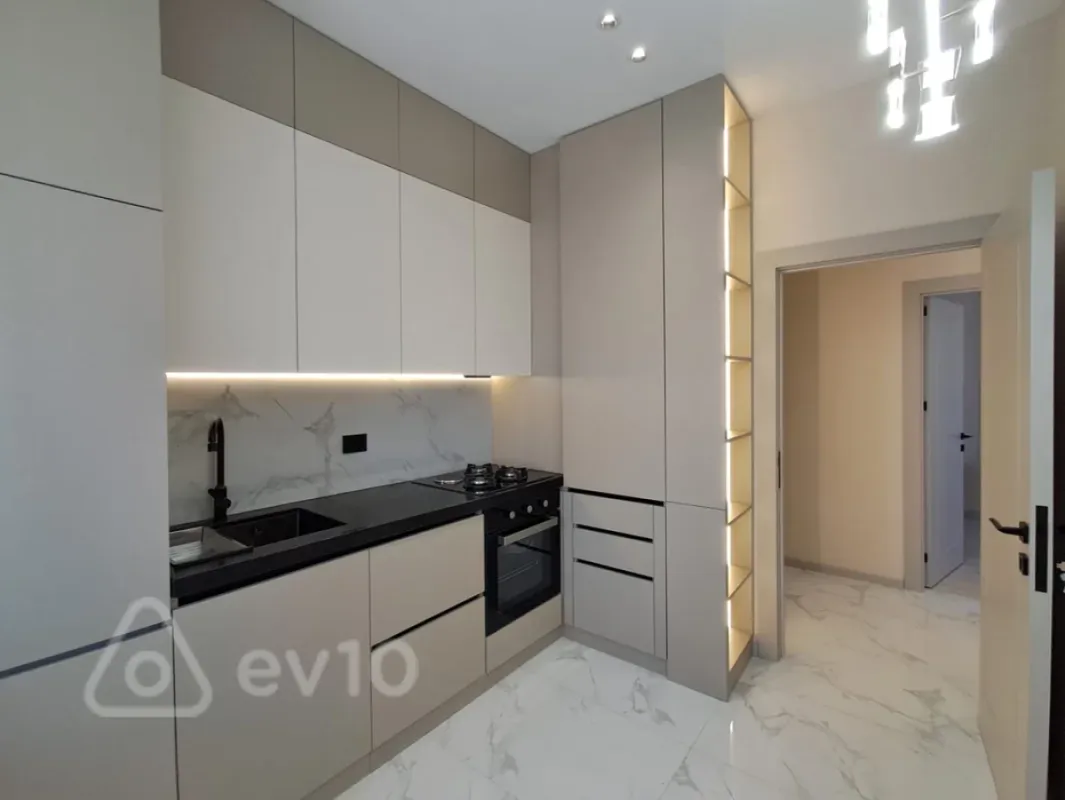 Satılır 2 otaqlı yeni tikili 50 m²