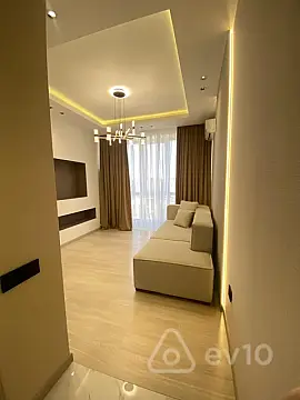 Satılır 2 otaqlı yeni tikili 50 m²
