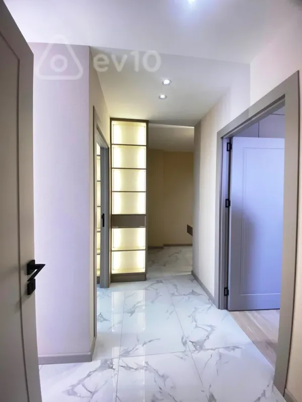 Satılır 2 otaqlı yeni tikili 50 m²