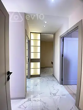 Satılır 2 otaqlı yeni tikili 50 m²