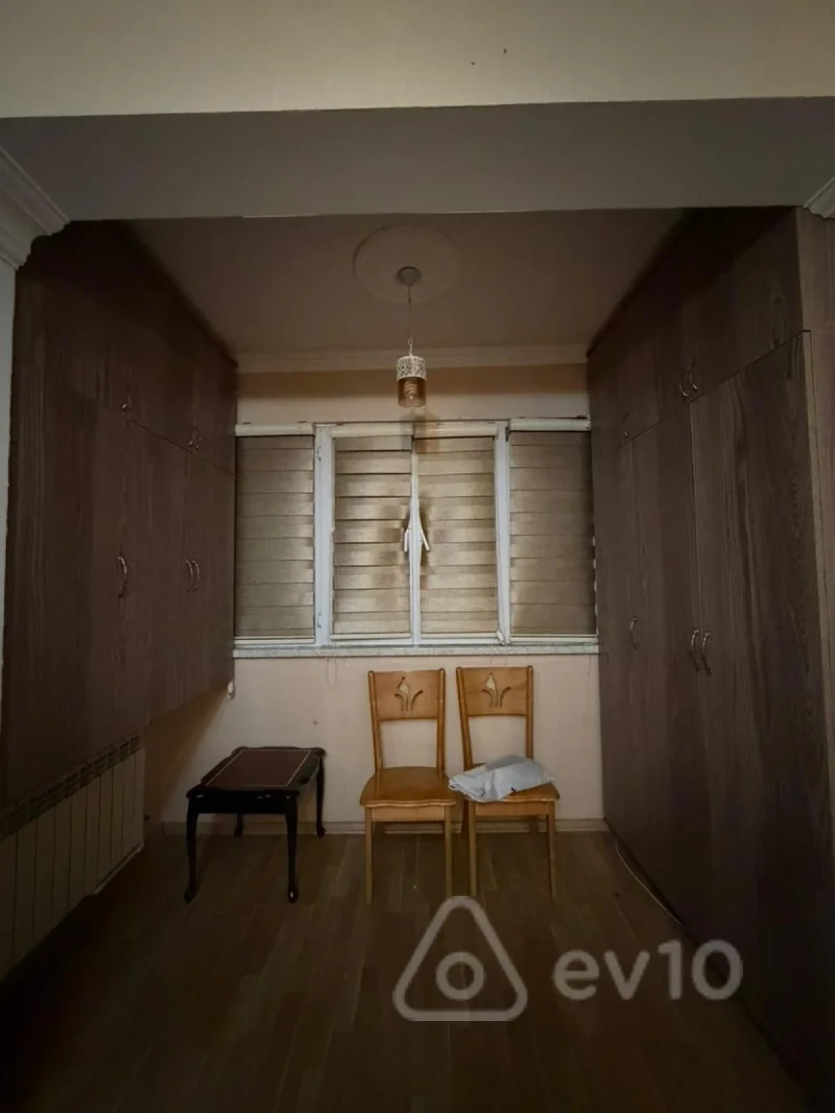 Kirayə verilir 2 otaqlı köhnə tikili 50 m²