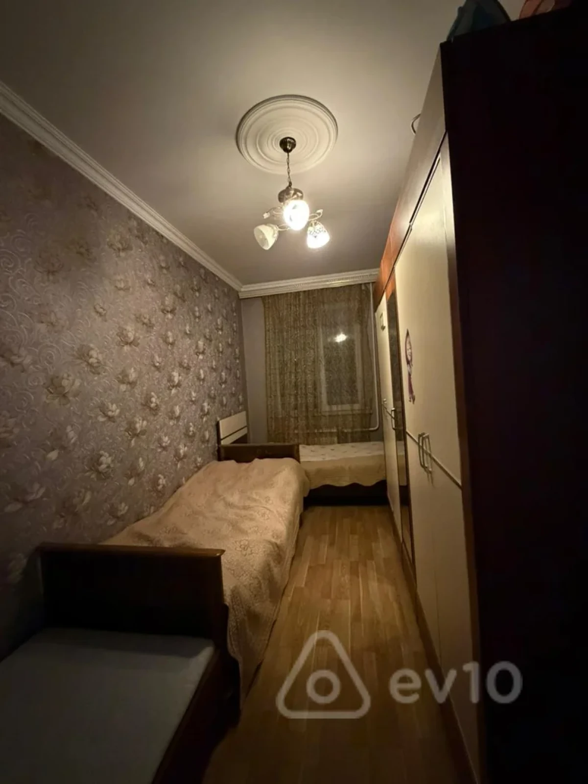 Kirayə verilir 2 otaqlı köhnə tikili 50 m²