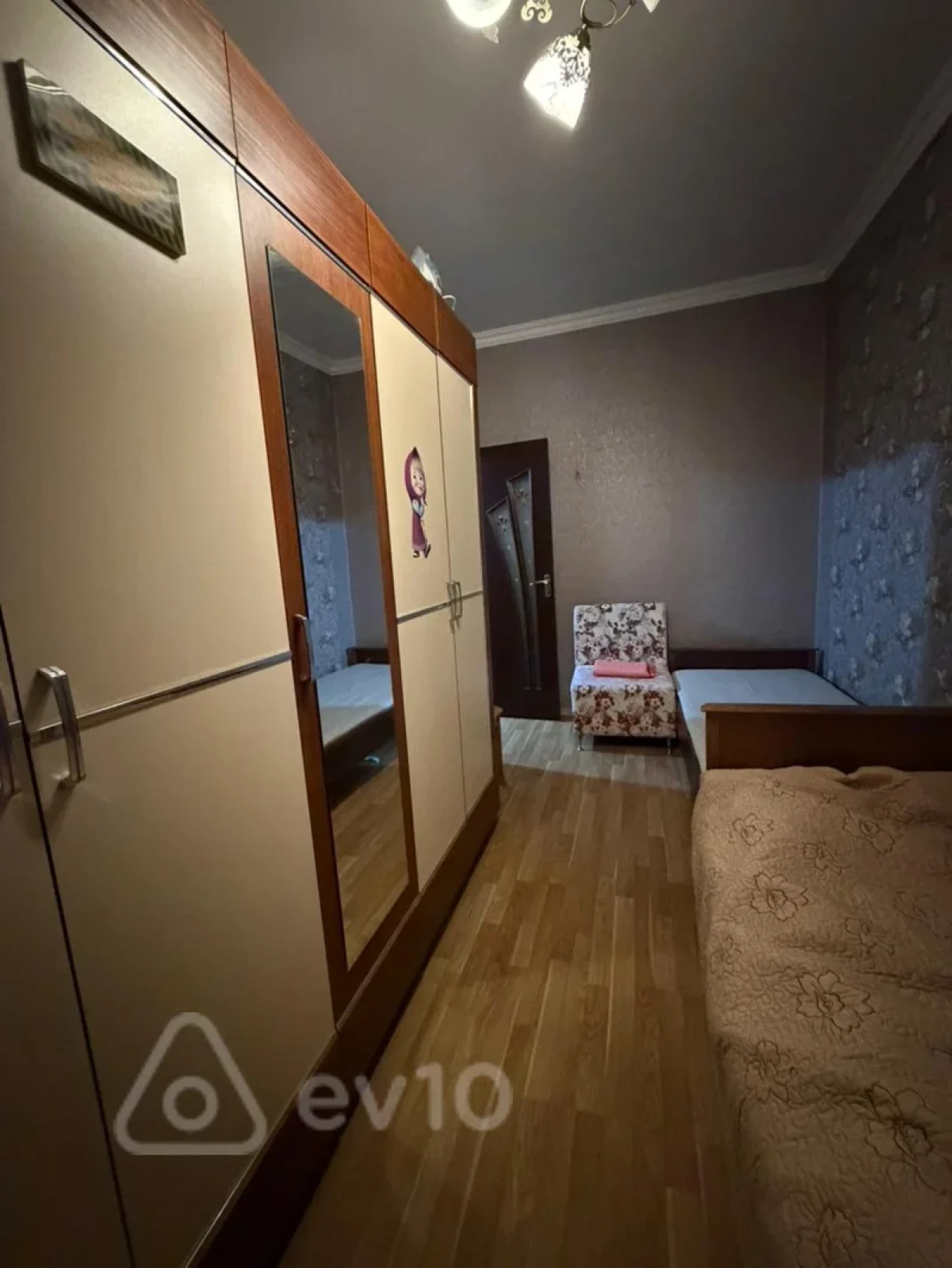 Kirayə verilir 2 otaqlı köhnə tikili 50 m²