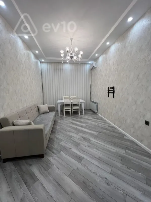 Kirayə verilir 2 otaqlı yeni tikili 50 m²