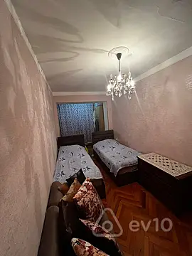 Satılır 3 otaqlı köhnə tikili 95 m²