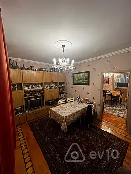 Satılır 3 otaqlı köhnə tikili 95 m²