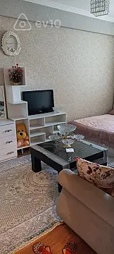 Kirayə verilir 2 otaqlı yeni tikili 50 m²