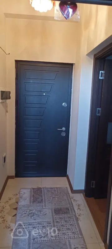 Kirayə verilir 2 otaqlı yeni tikili 50 m²