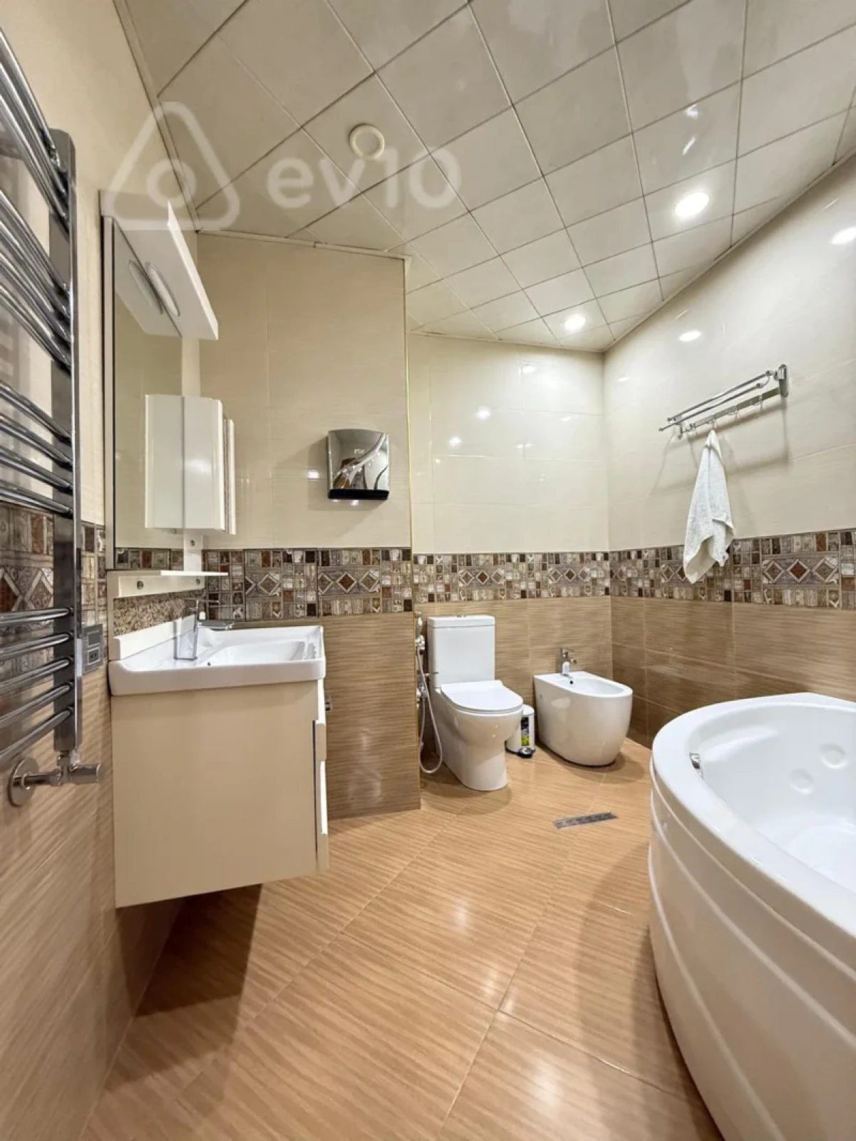 Satılır 3 otaqlı yeni tikili 146 m²