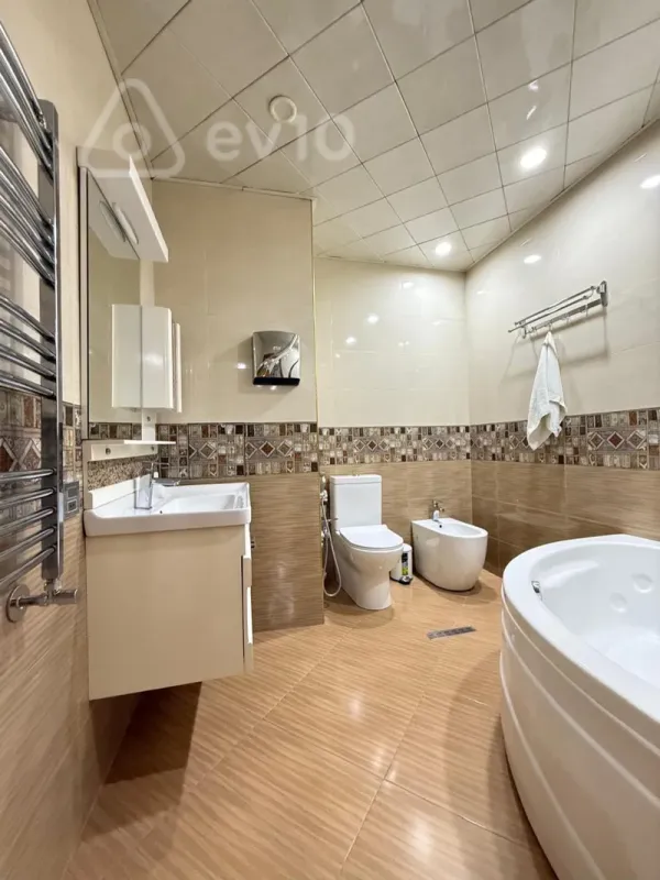 Satılır 3 otaqlı yeni tikili 146 m²