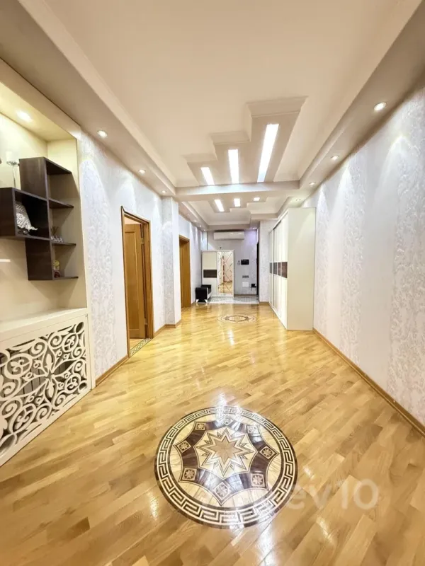 Satılır 3 otaqlı yeni tikili 146 m²