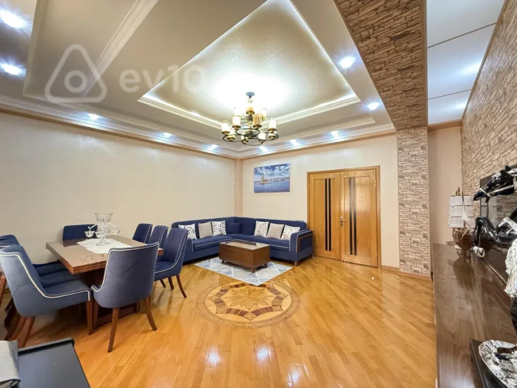 Satılır 3 otaqlı yeni tikili 146 m²