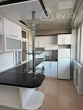 Kirayə verilir 2 otaqlı yeni tikili 50 m²