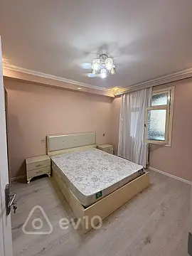 Kirayə verilir 2 otaqlı yeni tikili 50 m²