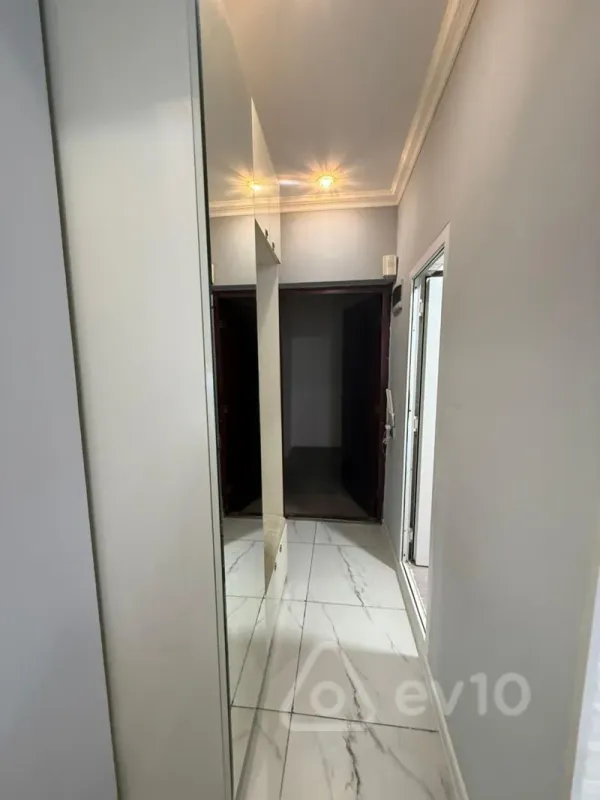 Kirayə verilir 2 otaqlı yeni tikili 50 m²