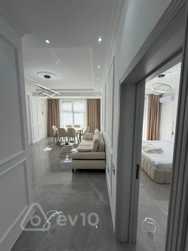 Kirayə verilir 2 otaqlı yeni tikili 80 m²