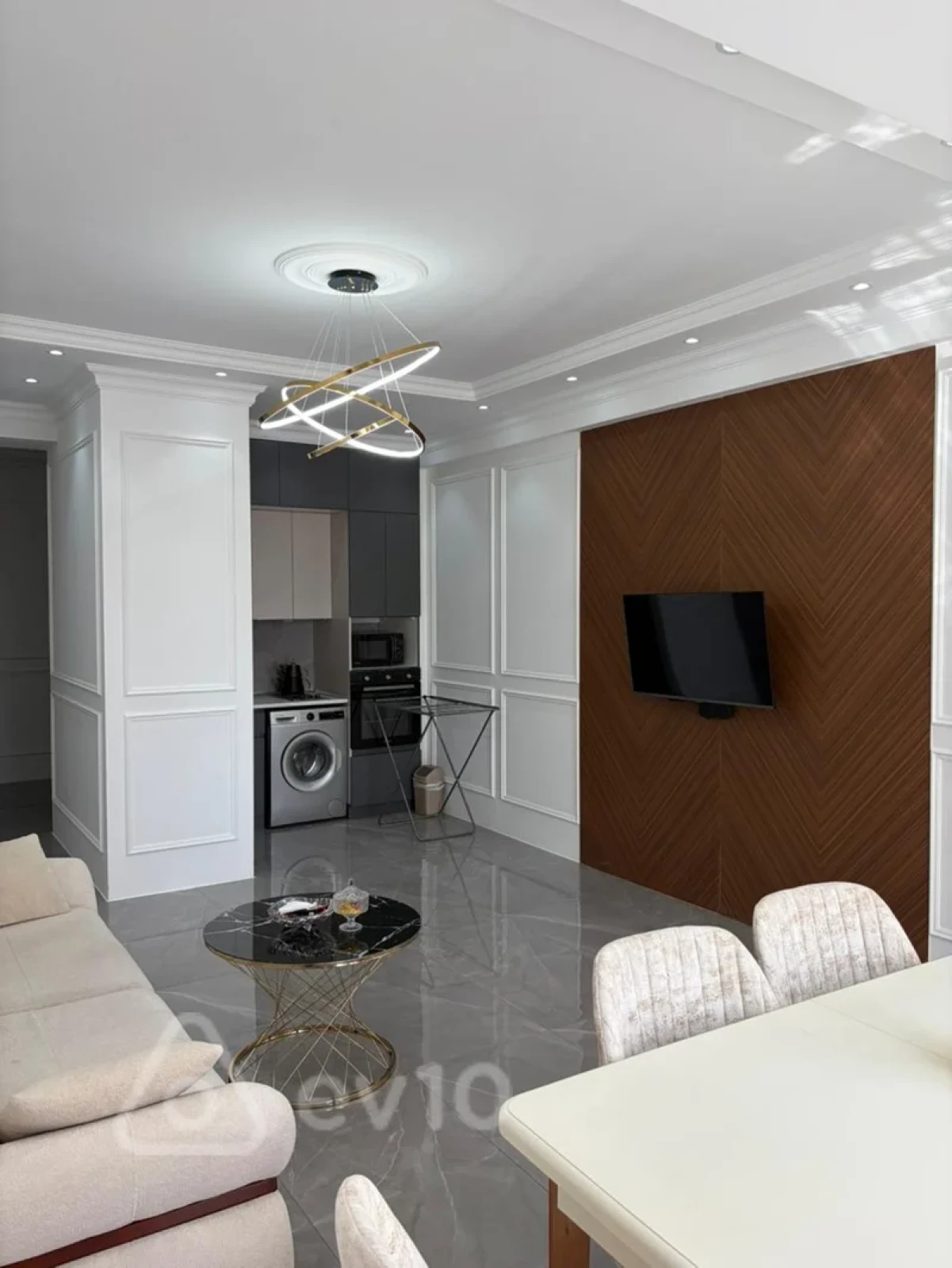 Kirayə verilir 2 otaqlı yeni tikili 80 m²