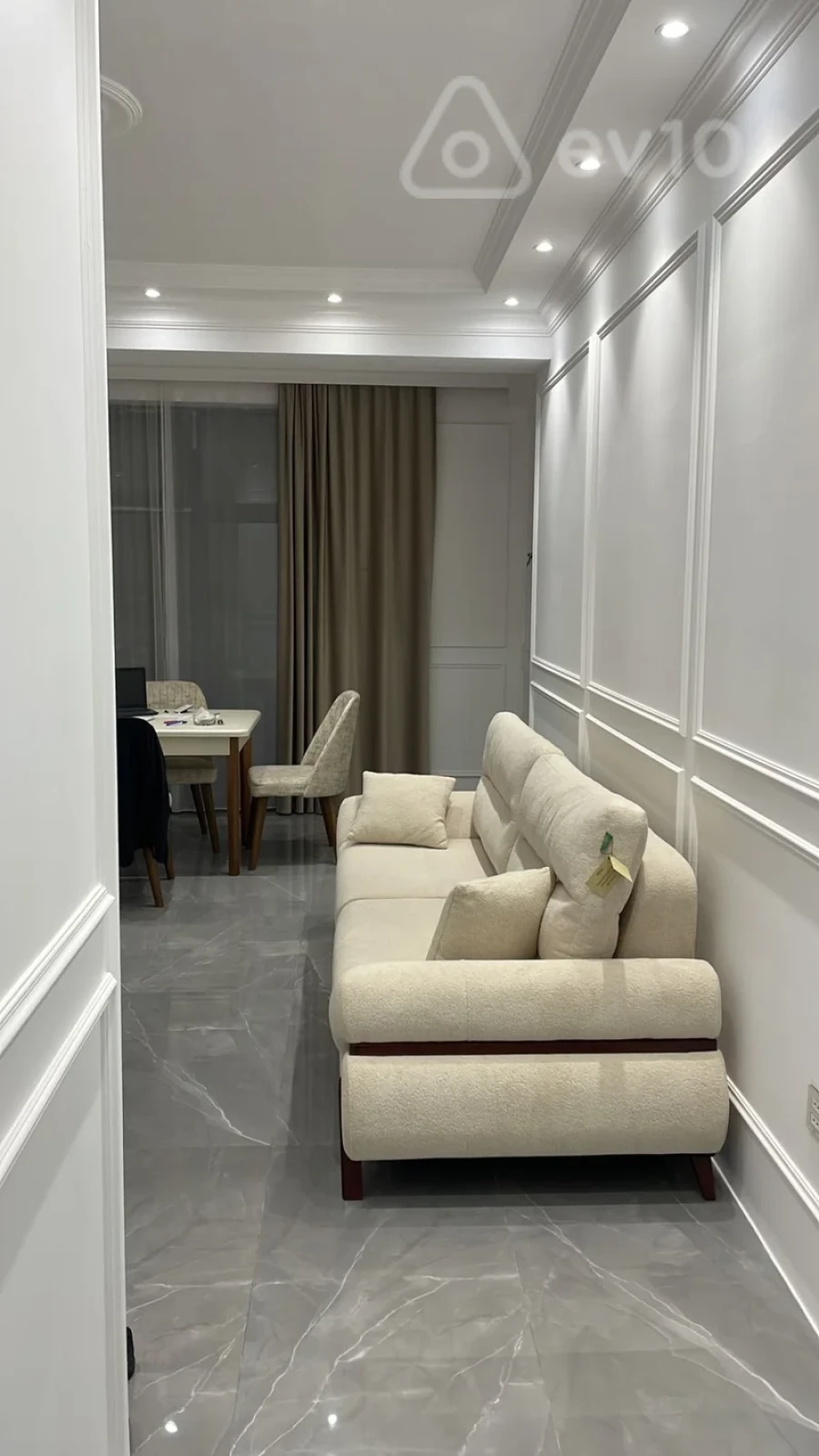 Kirayə verilir 2 otaqlı yeni tikili 80 m²