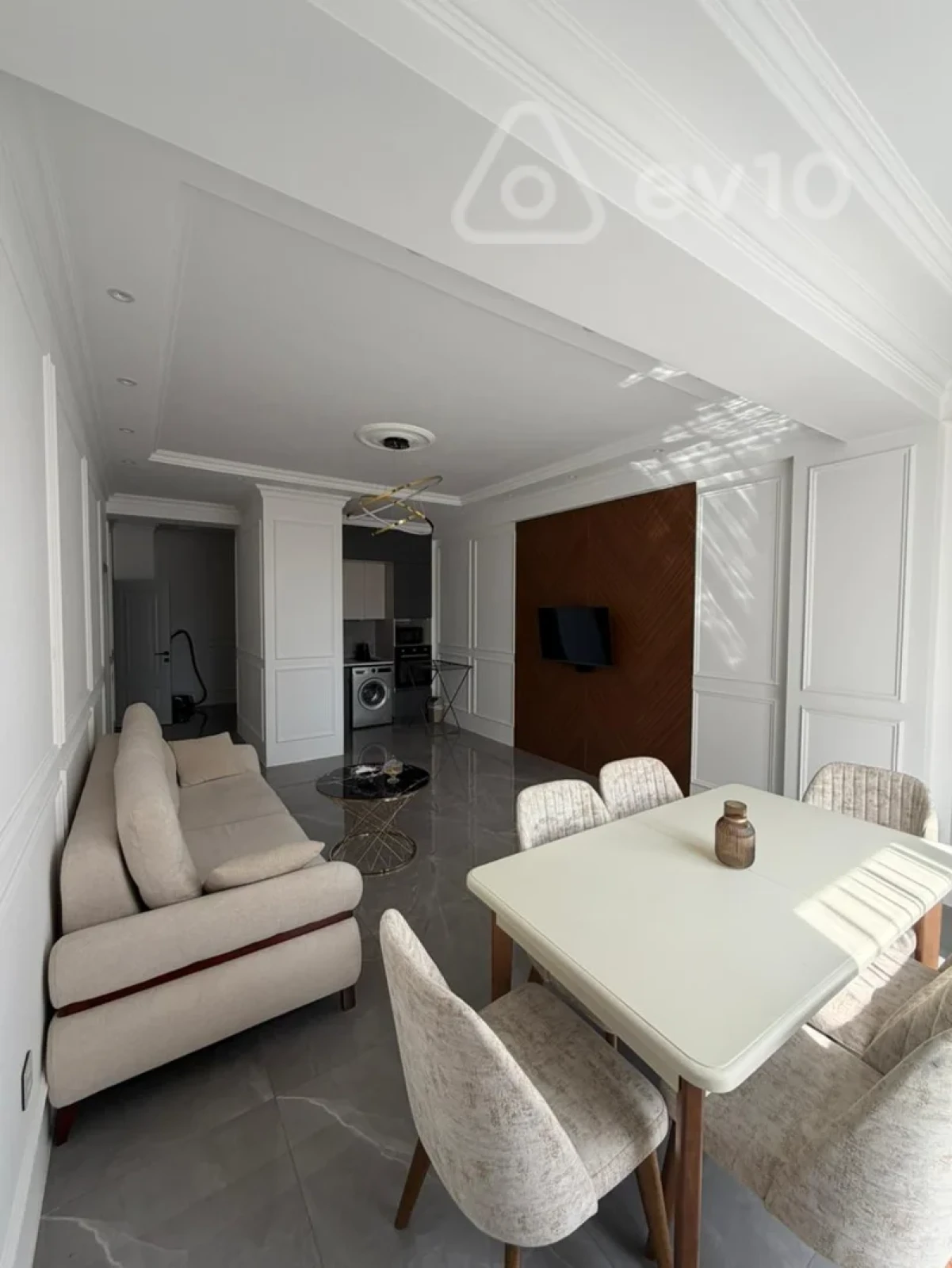 Kirayə verilir 2 otaqlı yeni tikili 80 m²